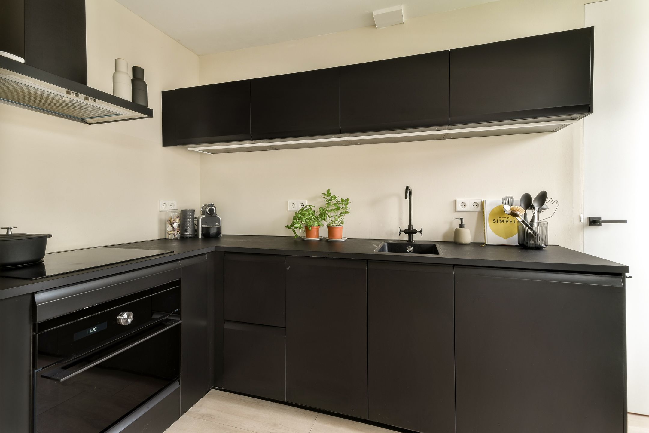 Foto 9 van J.H.Leopoldhof 13