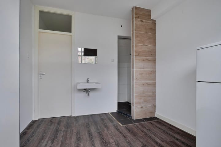 Photo 3 of Schieweg 239-B