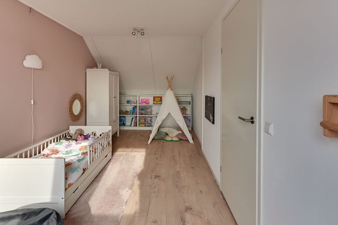 Photo 38 of Madeliefdreef 19