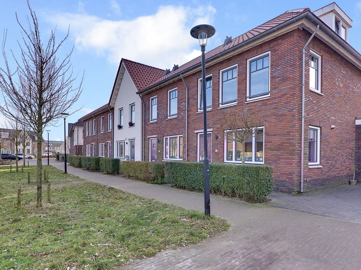 Foto 50 van Madeliefdreef 19