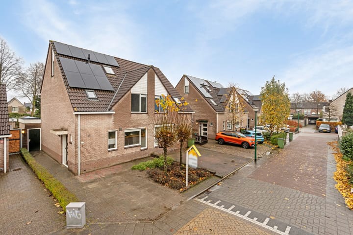 Foto 6 van Strawinskyweg 13-A