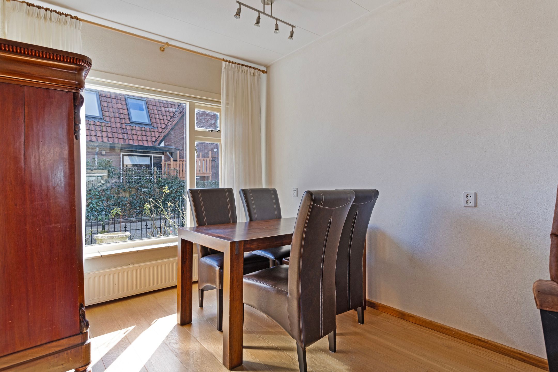 Foto 6 van Albert Cuypstraat 3