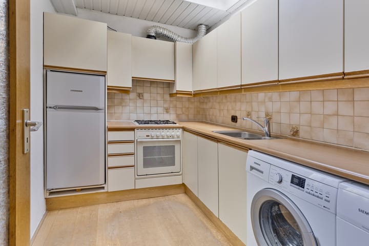 Foto 8 van Albert Cuypstraat 3