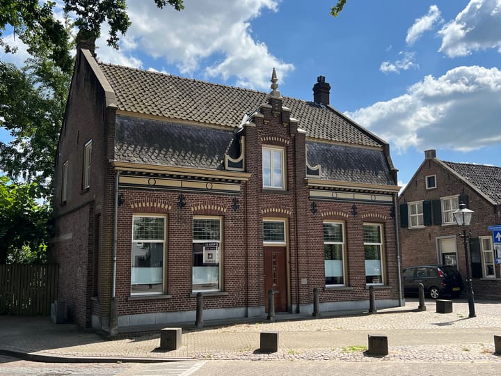 Foto 1 van Sint Jansplein 1