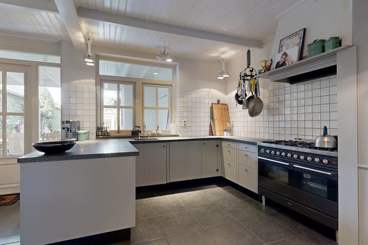 Foto 24 van Voorstraat 22