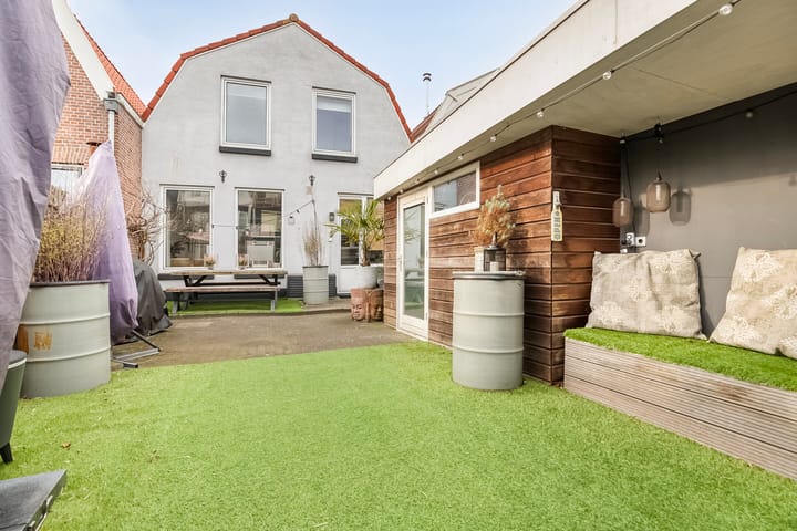 Photo 14 of Prins Hendrikstraat 5