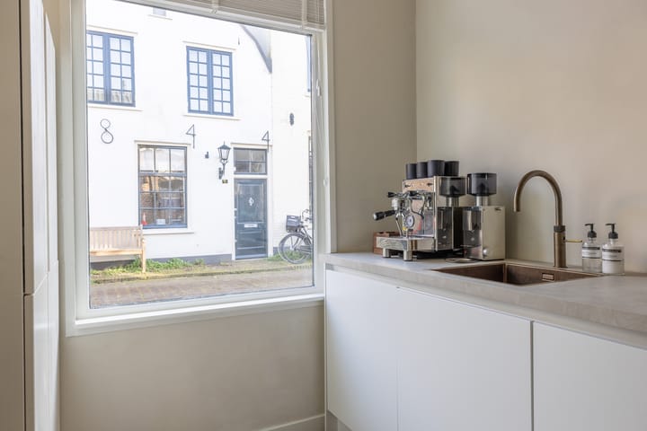 Foto 11 van Huizerpoortstraat 1