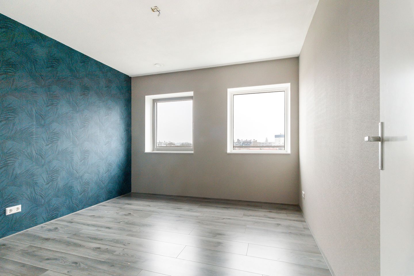 Foto 19 van Korte Parallelweg 59