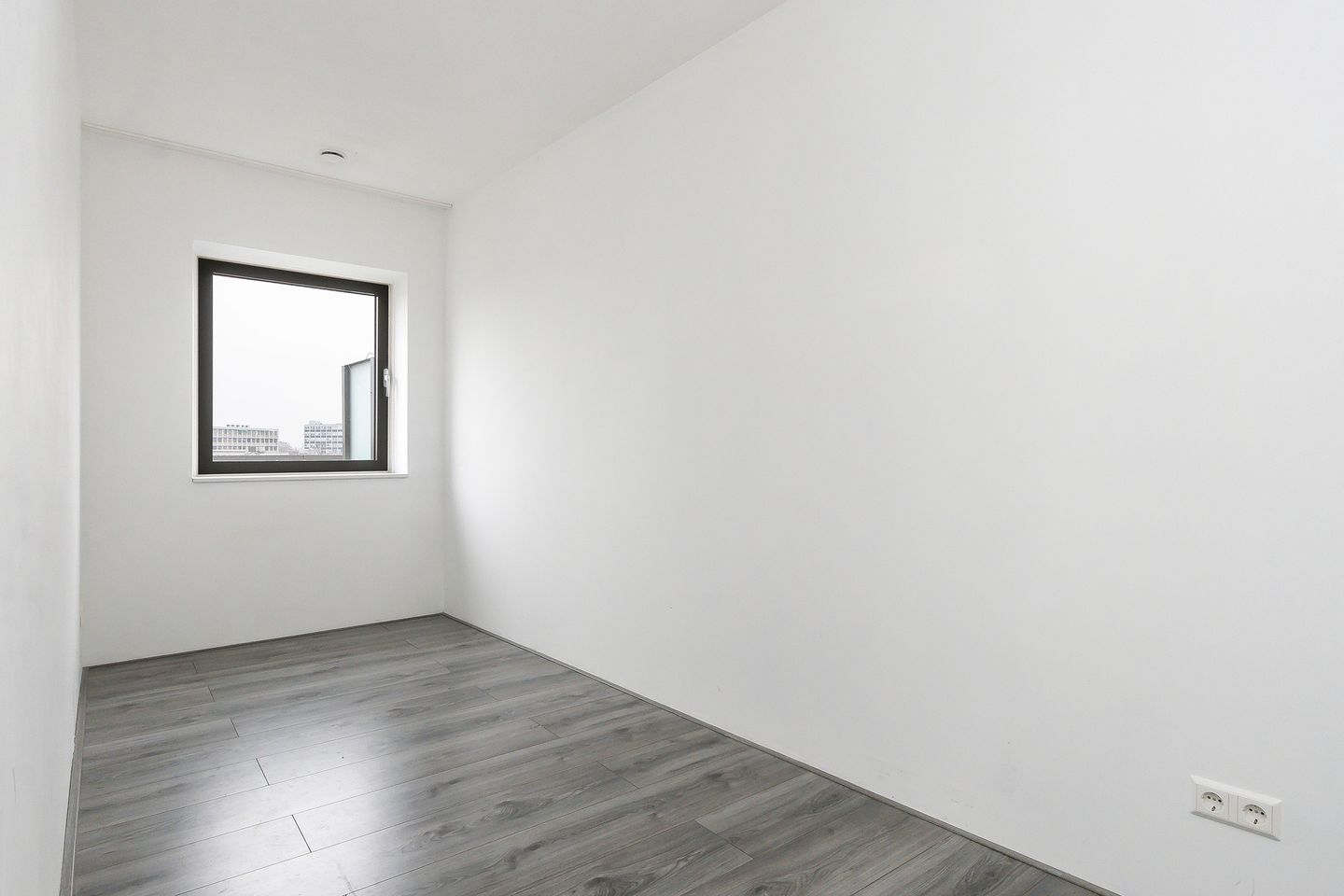 Foto 20 van Korte Parallelweg 59