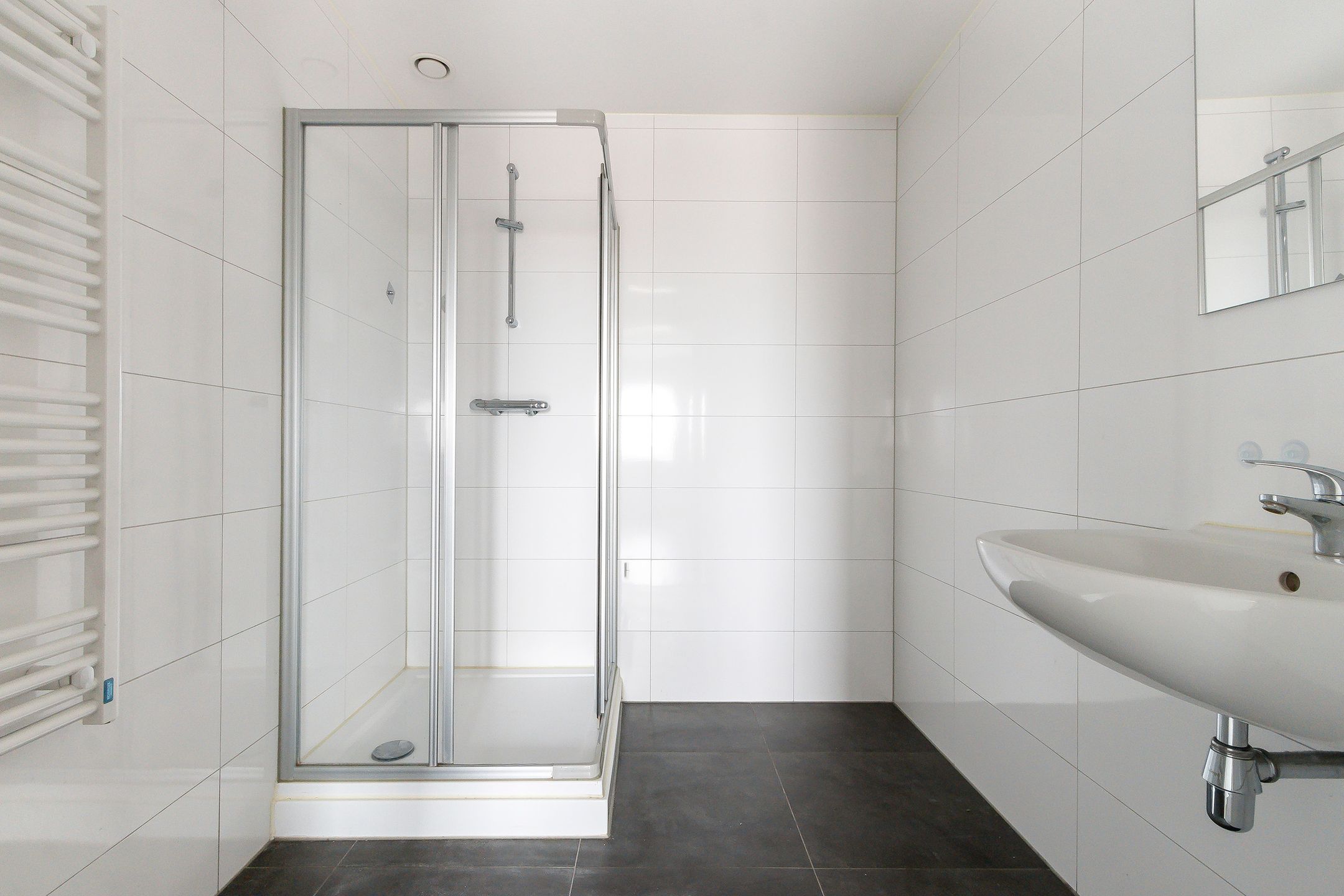 Foto 21 van Korte Parallelweg 59