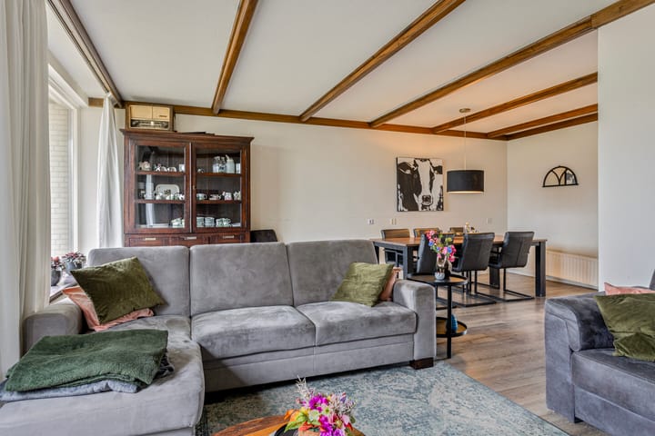 Foto 8 van Voortsweg 553