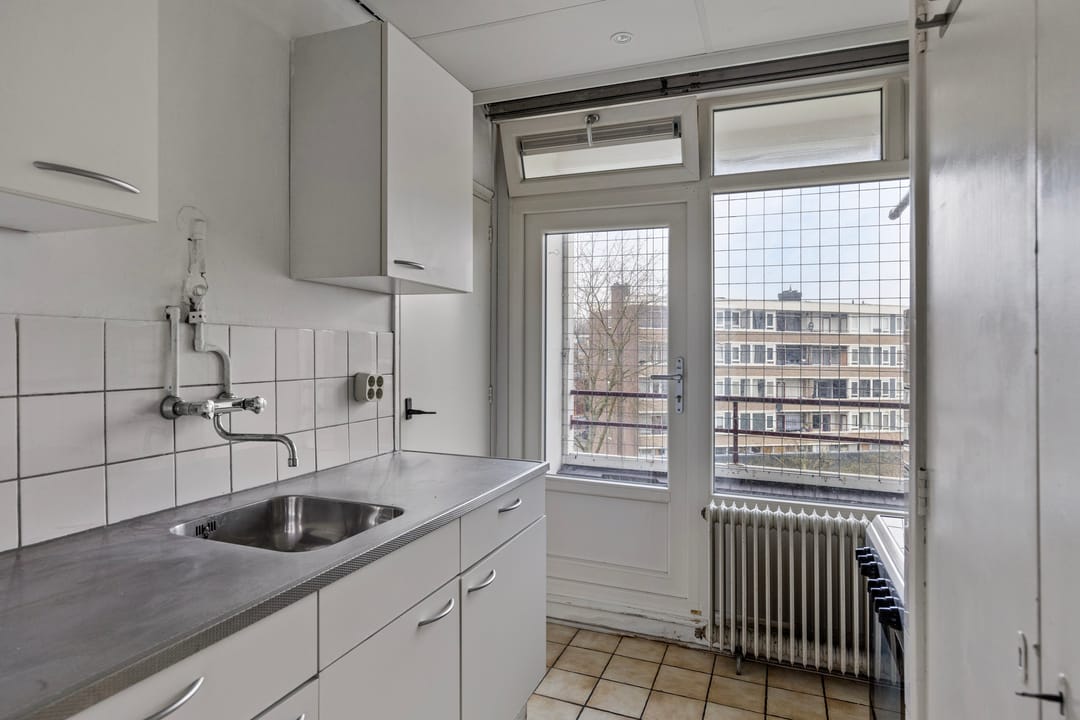 Photo 16 of Dickensstraat 61