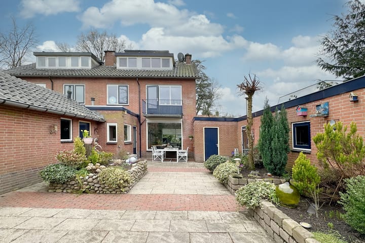 Foto 44 van van Beuningenlaan 1