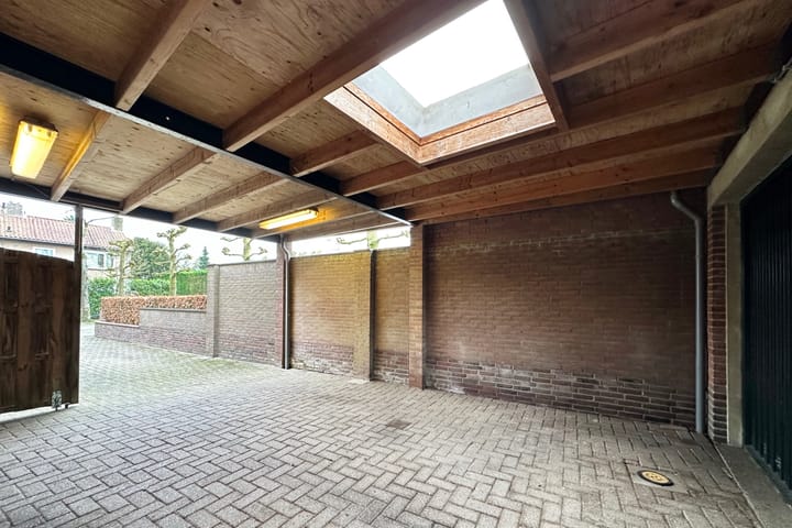 Foto 47 van van Beuningenlaan 1