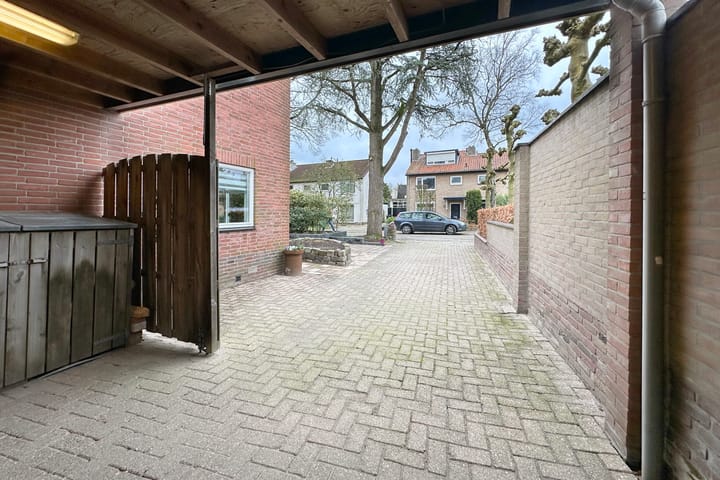 Foto 48 van van Beuningenlaan 1