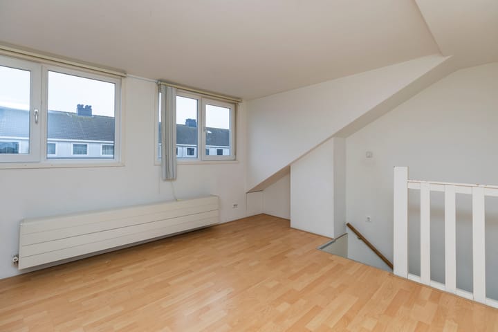 Foto 19 van Russischestraat 10-B01