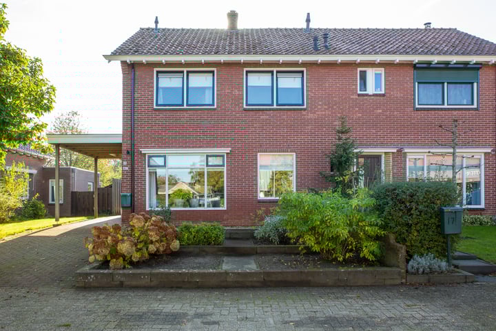 Bekijk foto van Meester Meinenweg 15