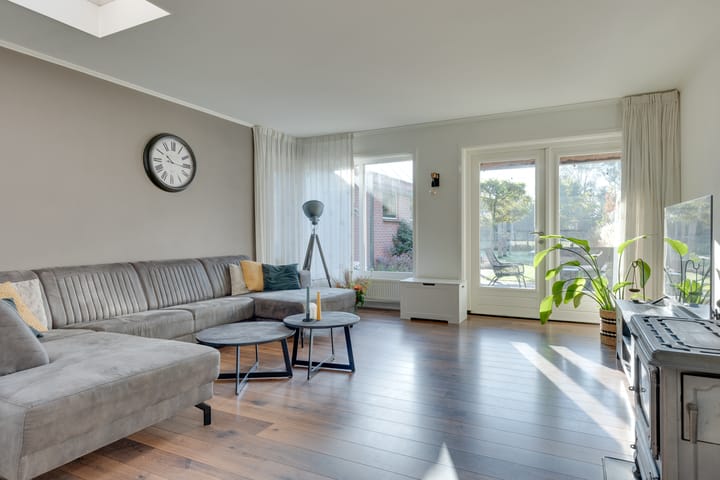 Foto 7 van Meester Meinenweg 15