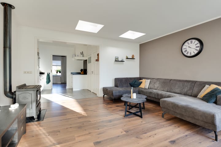 Foto 9 van Meester Meinenweg 15