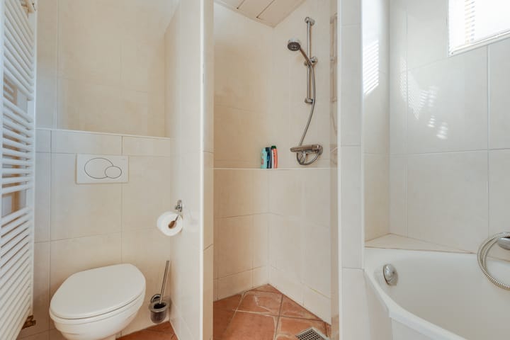 Foto 35 van Meester Meinenweg 15