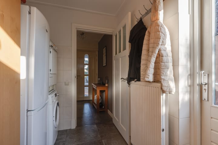 Foto 37 van Meester Meinenweg 15