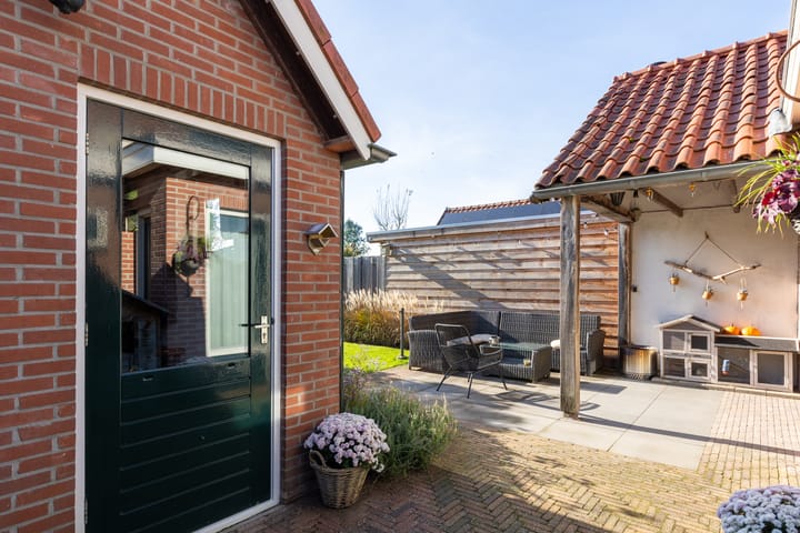 Foto 46 van Meester Meinenweg 15