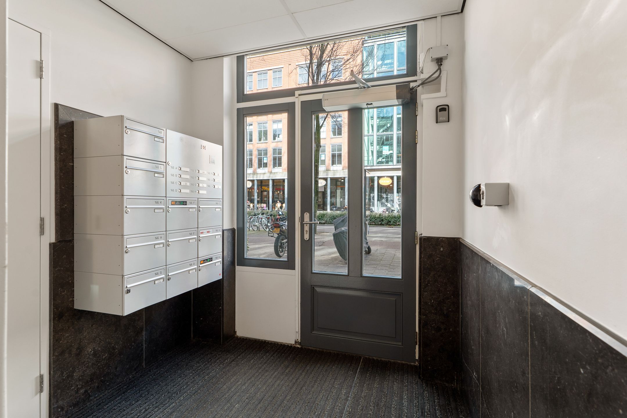 Foto 30 van Jodenbreestraat 146-L