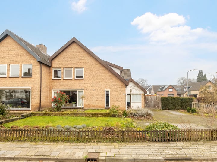 Foto 38 van Koppelenburgerweg 10