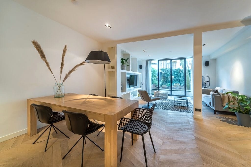 Foto 1 van Eerste Helmersstraat 241-H