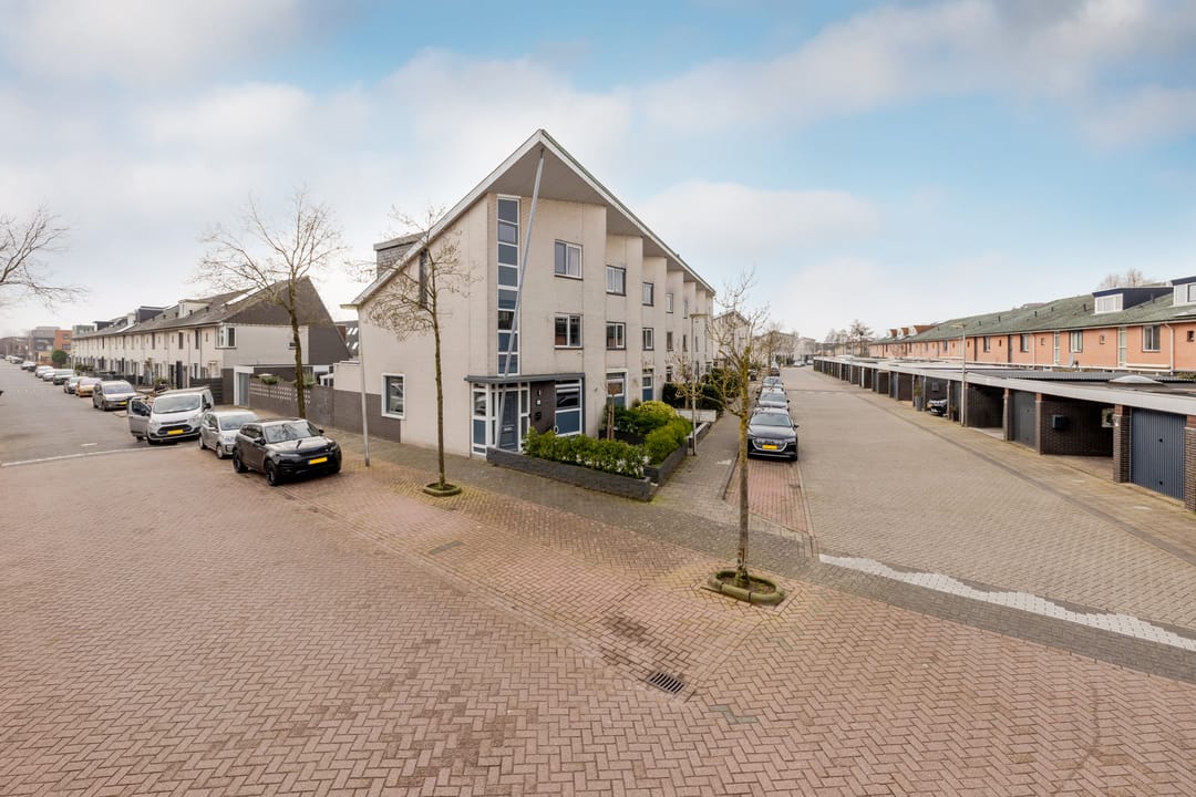 Photo 7 of Barbadosstraat 15