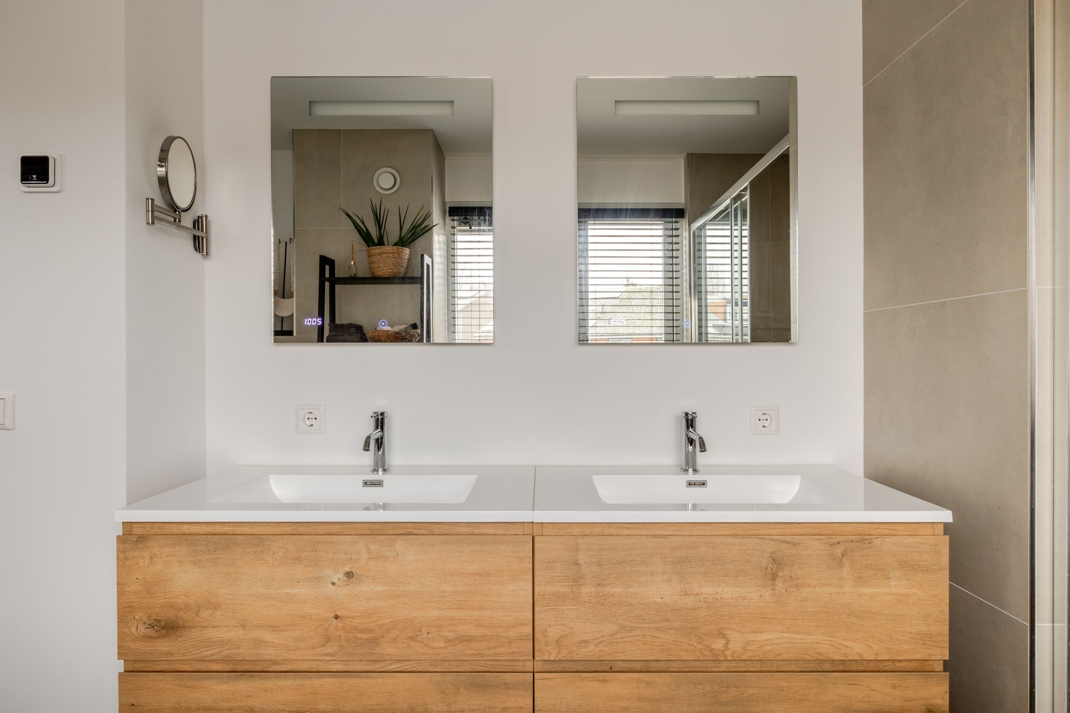 Photo 39 of Barbadosstraat 15