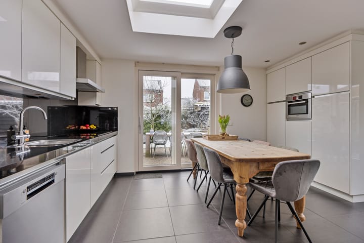 Photo 14 of Meester Teunissenstraat 17