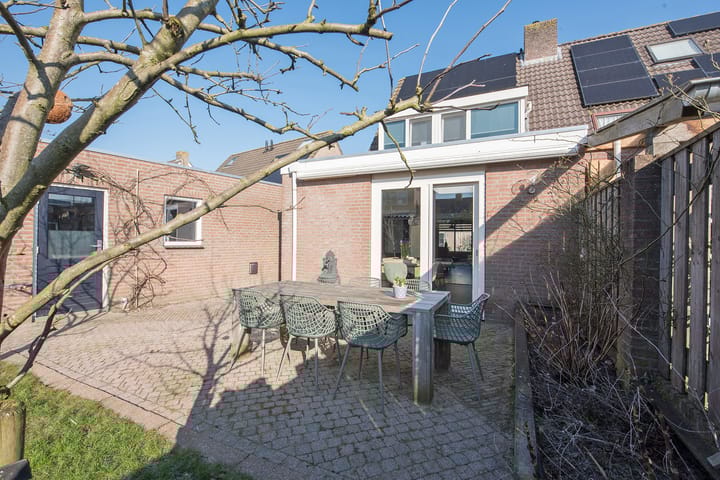 Photo 18 of Meester Teunissenstraat 17