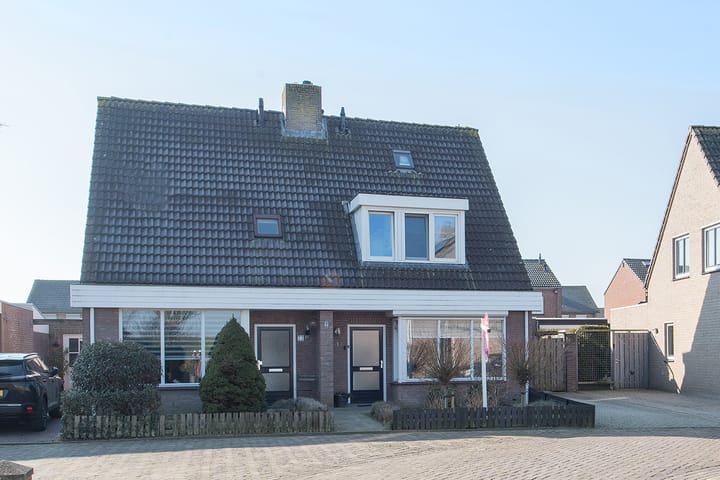 Photo 38 of Meester Teunissenstraat 17