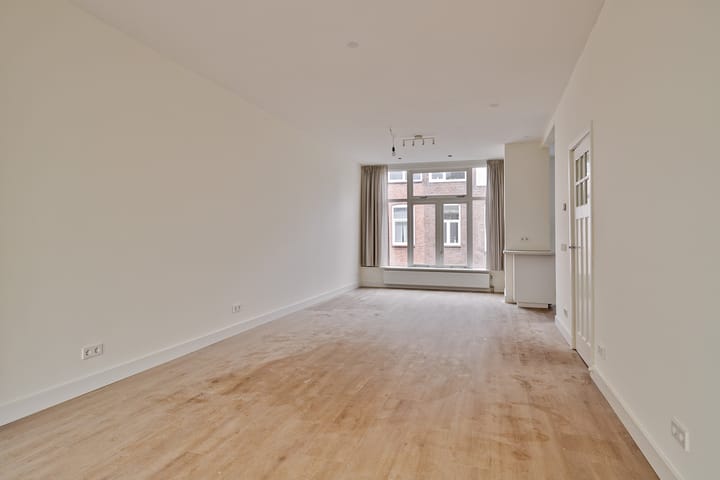 Foto 3 van Hendrik Zwaardecroonstraat 183