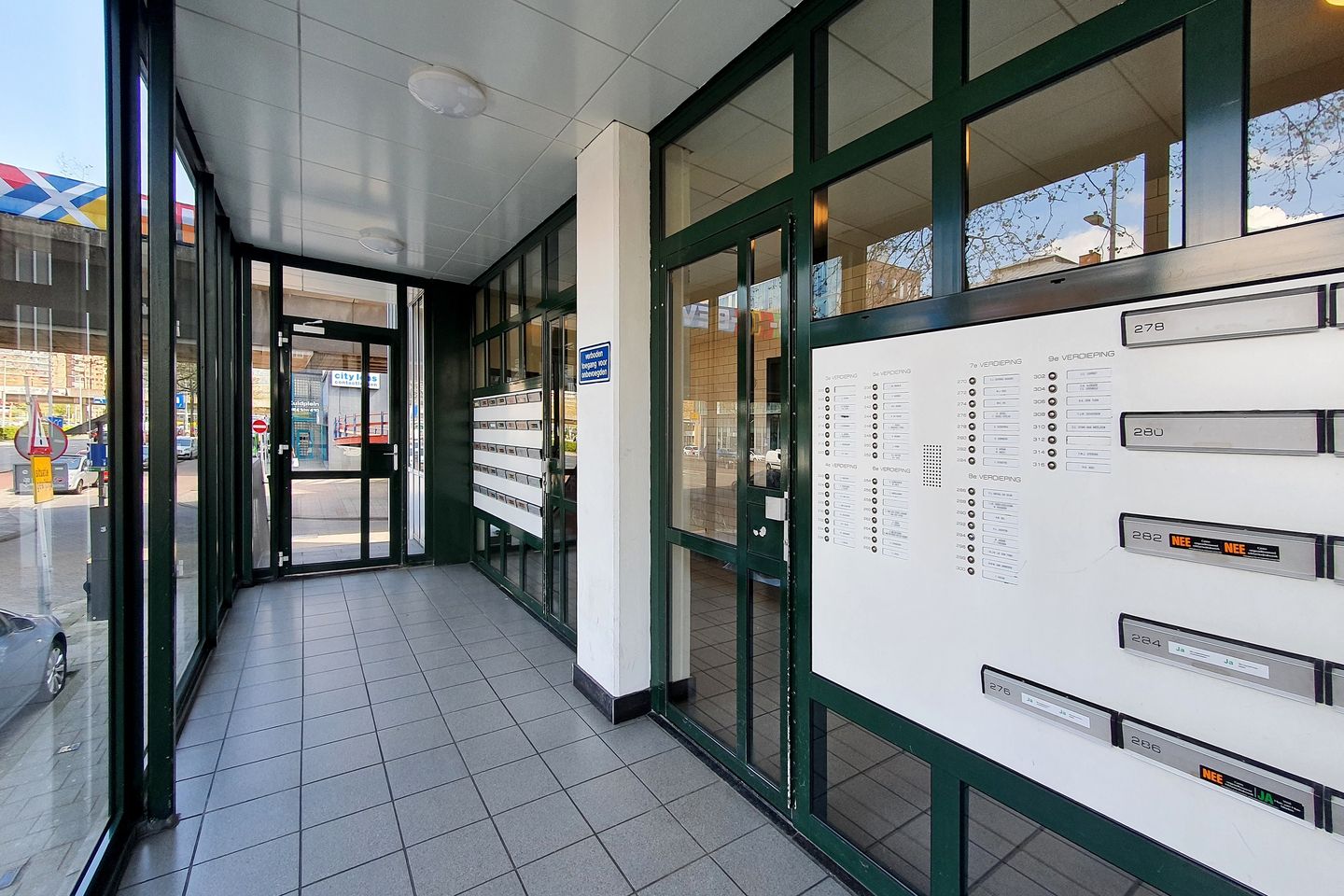 Foto 29 van Zuidplein 232