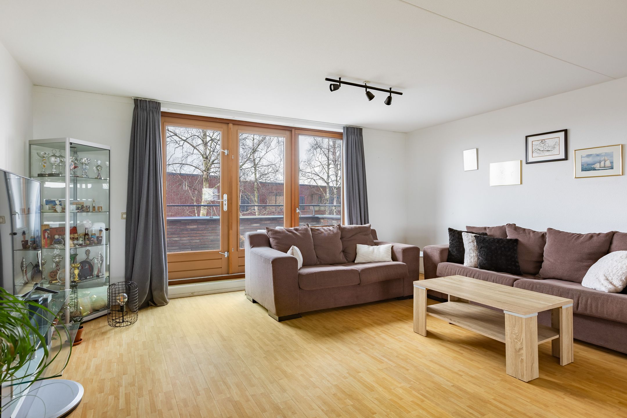 Foto 9 van Forel 426