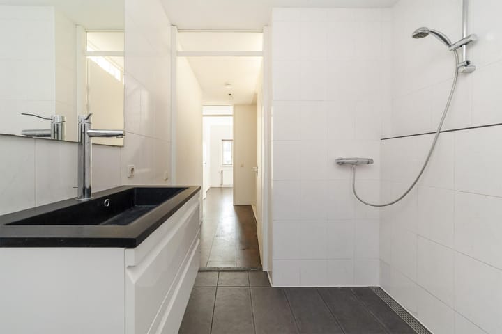 Foto 15 van Vriesschestraat 25