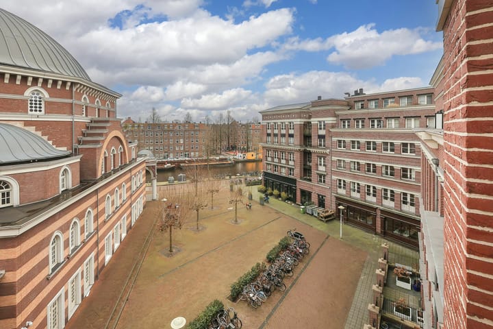 Foto 12 van Piri Reisplein 66