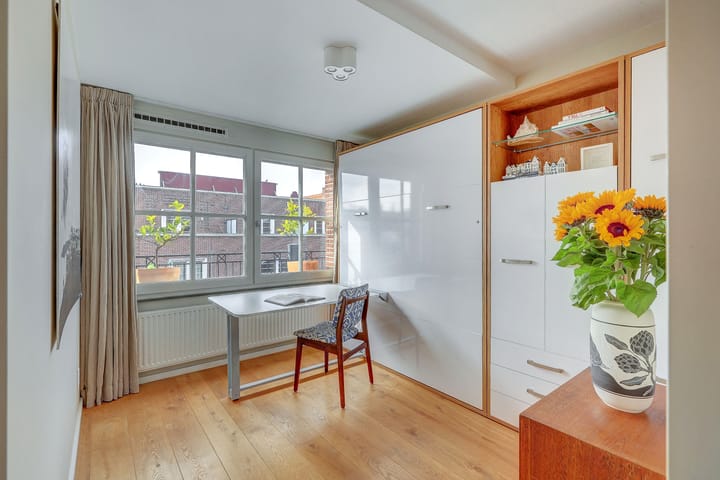 Foto 24 van Piri Reisplein 66