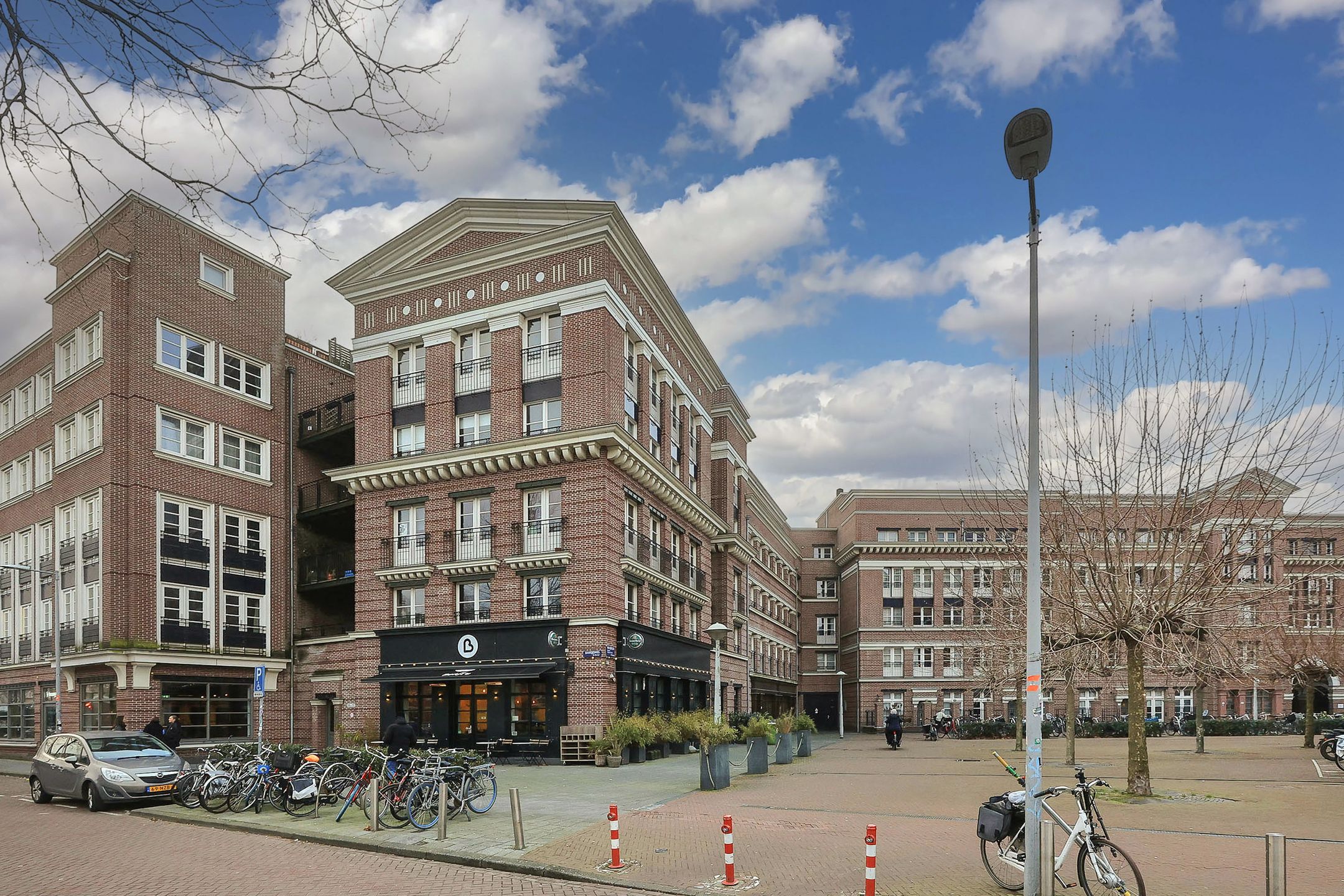 Photo 54 of Piri Reisplein 66