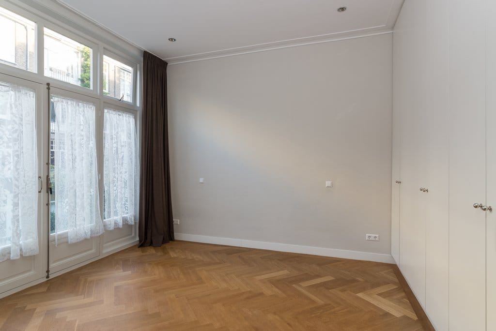 Photo 8 of Lomanstraat 72-H