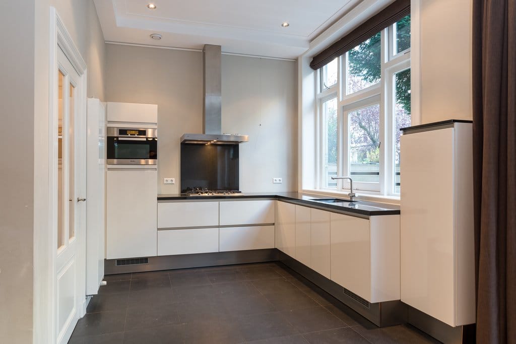 Photo 5 of Lomanstraat 72-H