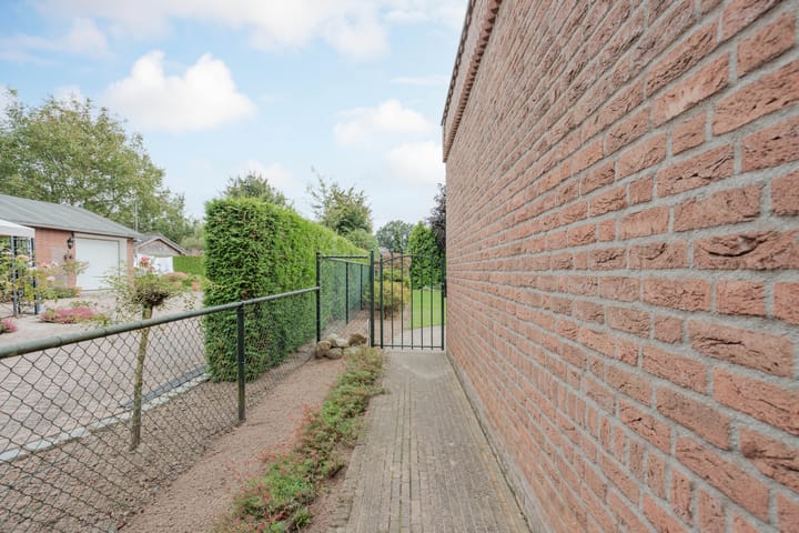 Foto 40 van Mgr Aertsstraat 38