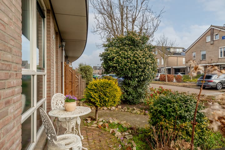 Foto 9 van Brahmsstraat 85