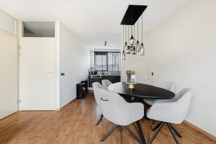 Foto 17 van Brahmsstraat 85