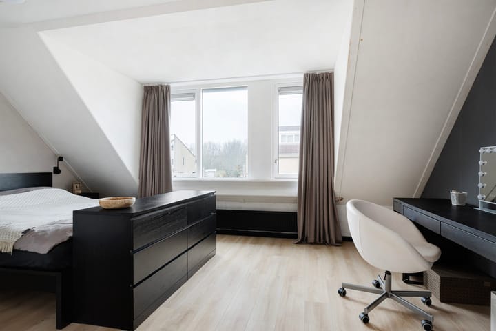 Foto 21 van Brahmsstraat 85