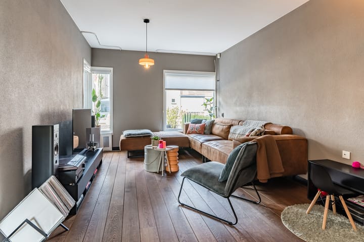 Foto 9 van Rector Buijselstraat 4