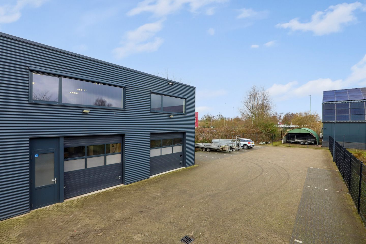 Bekijk foto 1 van De Kreek 17