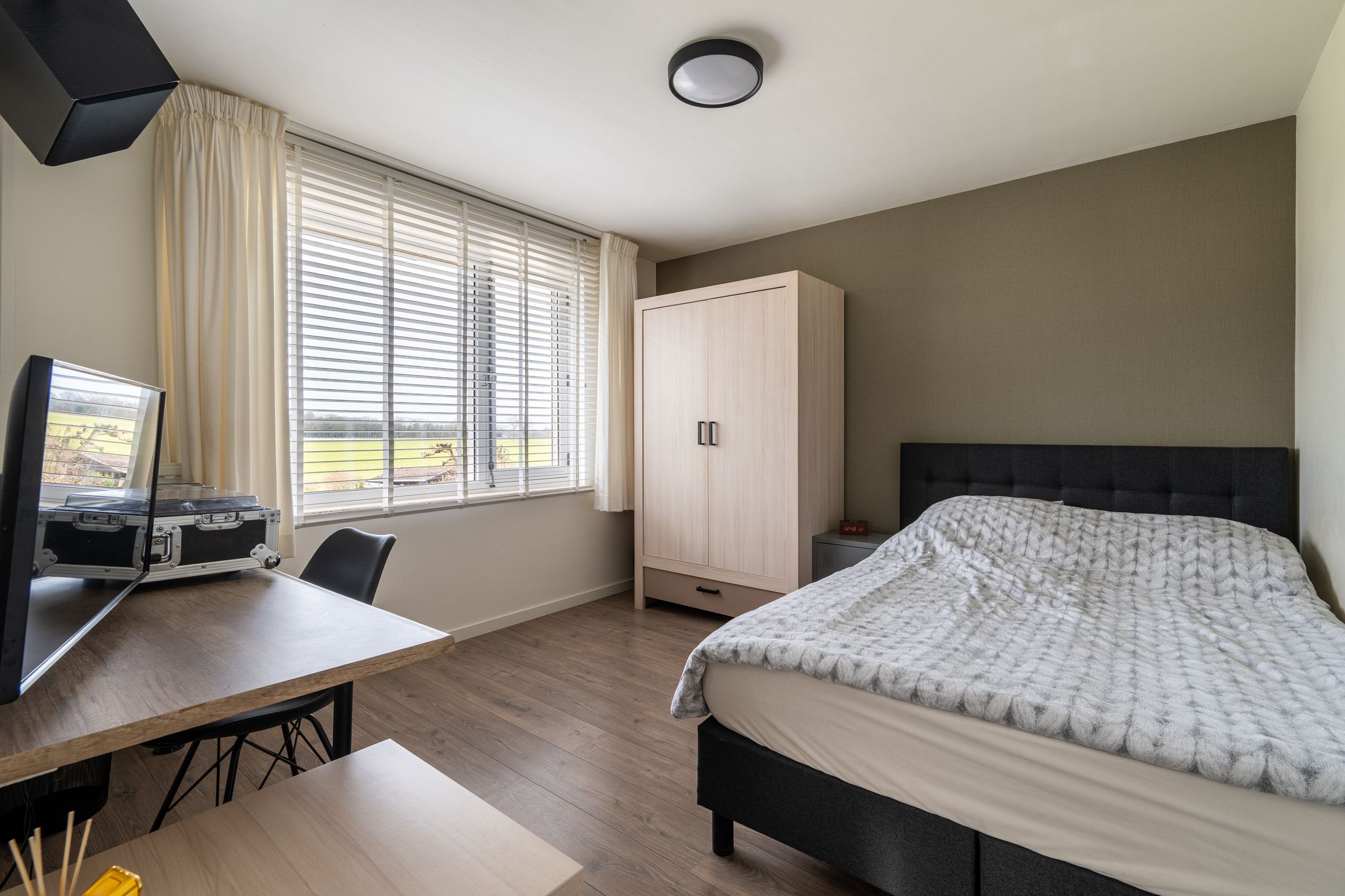 Foto 15 van Diergaarderstraat West 63